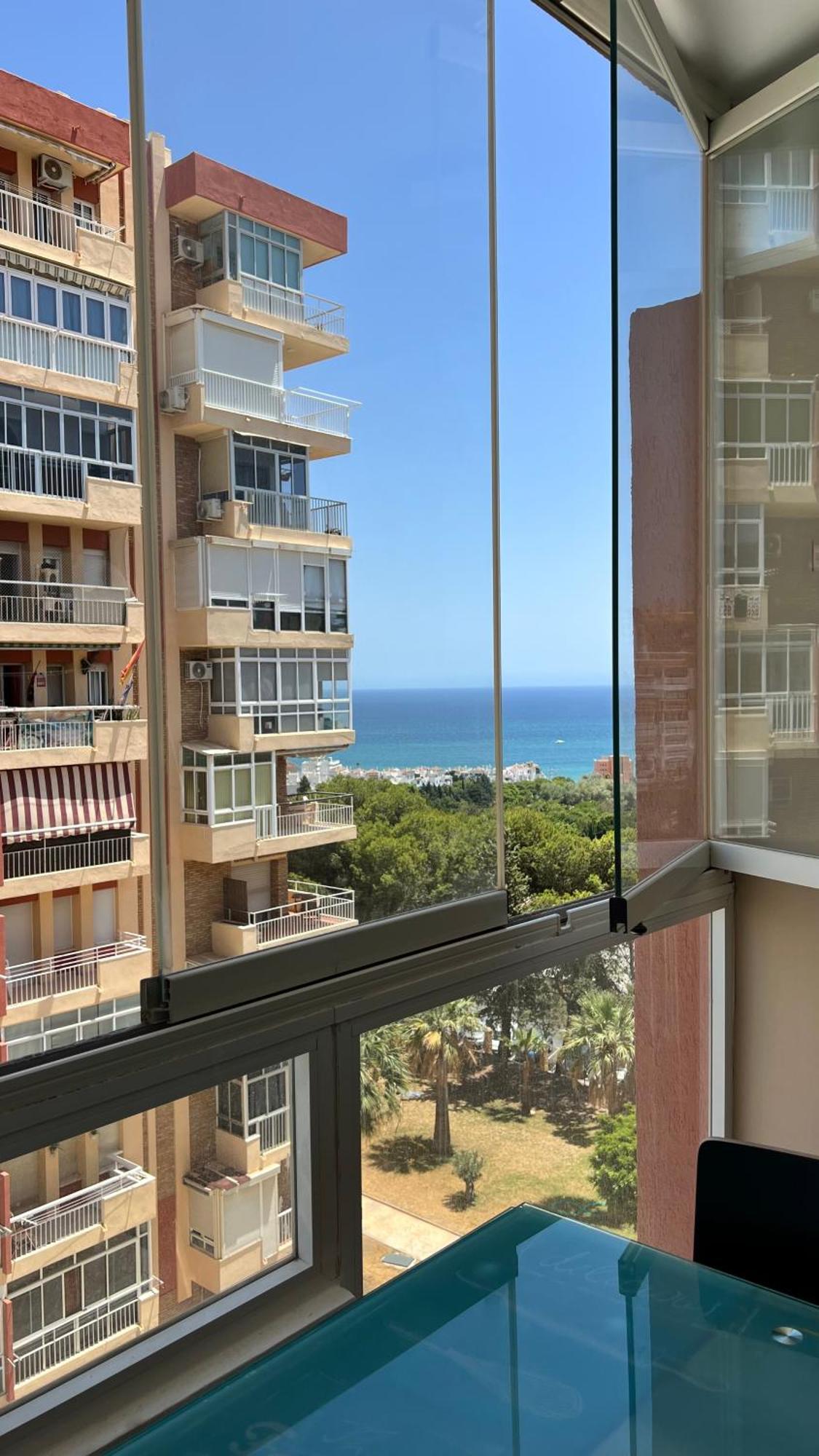 Vista A La Playa, Cerca Del Centro Con Piscina Benalmádena Exterior foto